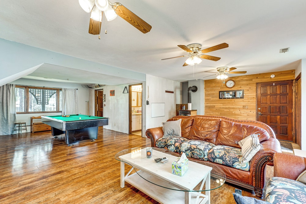 On-site Access to Spokane River: Home w/ Fire Pit!