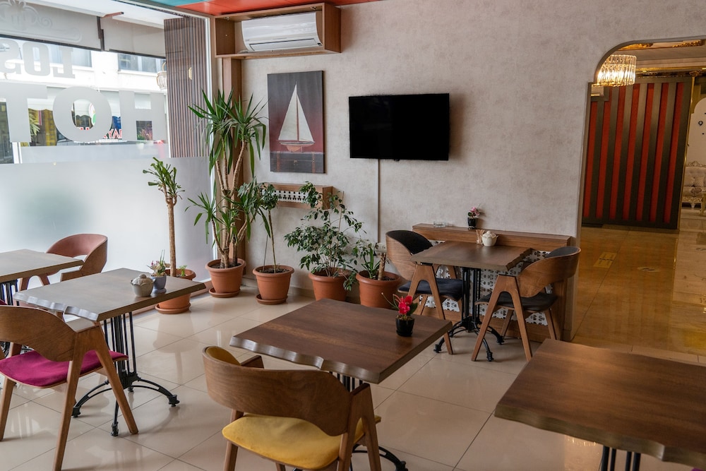 Loss Hotel - Image 66