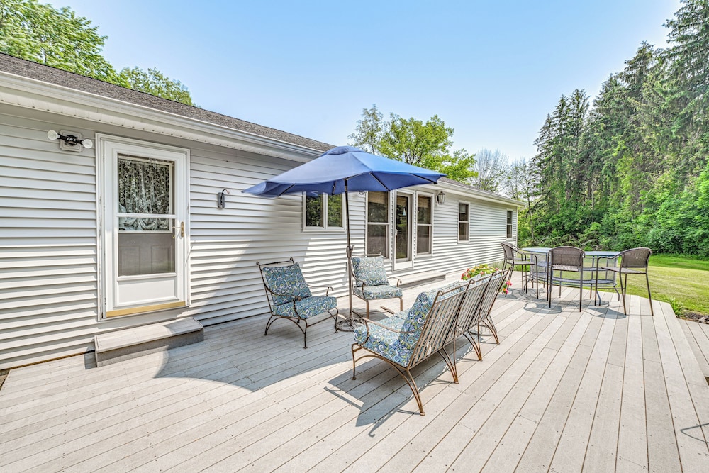 Peaceful Family Home Near Cayuga Lake State Park