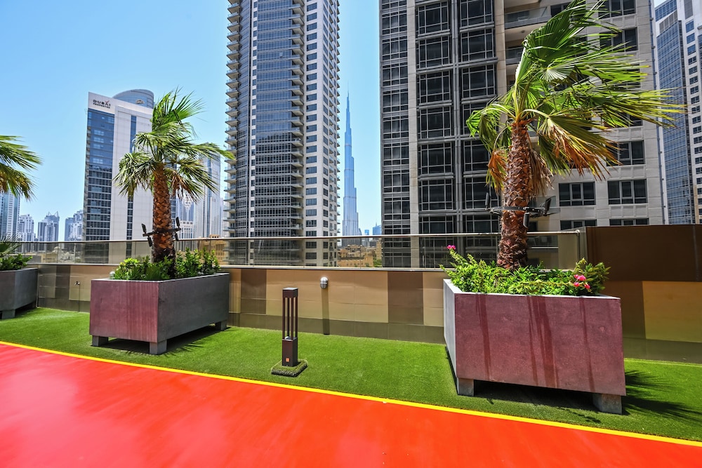Elite Downtown Residence 2