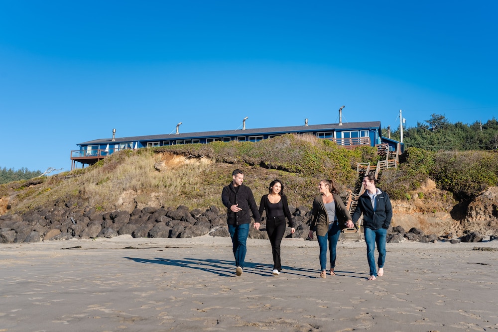 Moolack Shores Inn