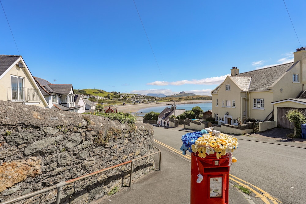 Gwynle - Criccieth