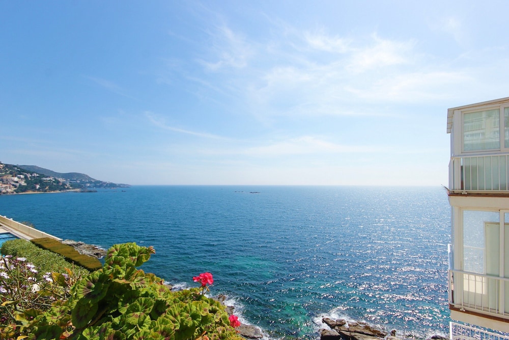 Apartment in Roses Near Canyelles Beach