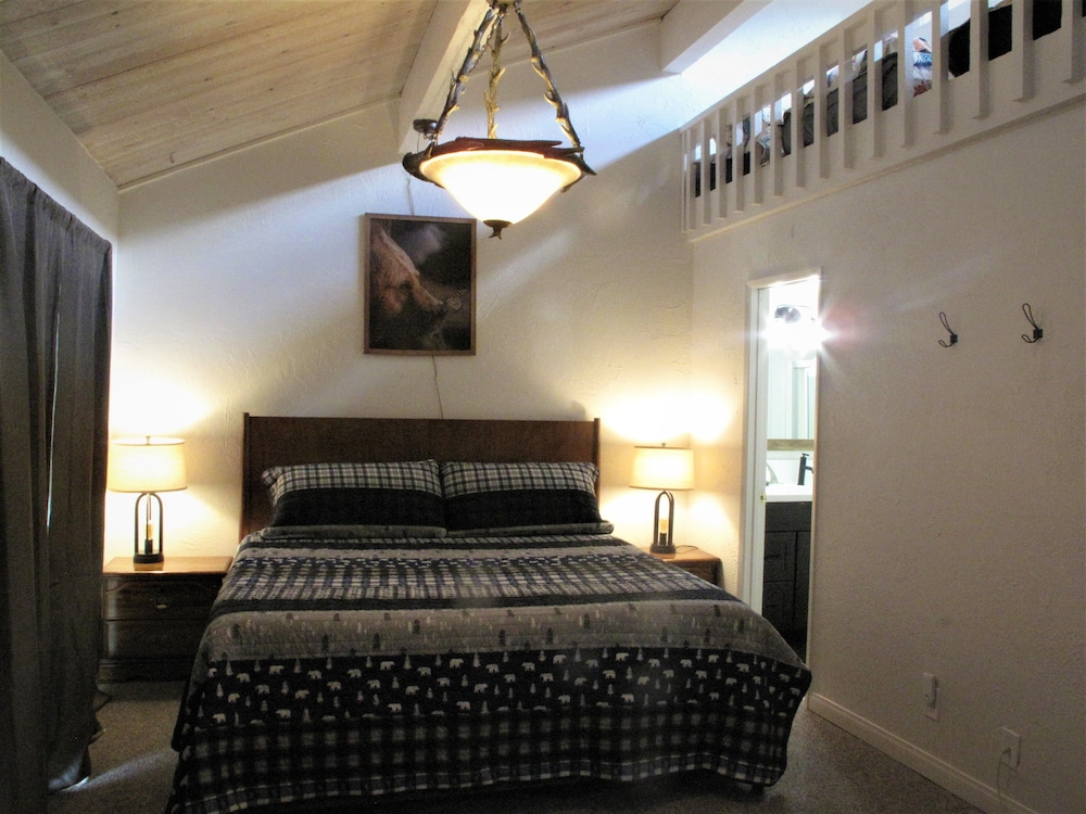 Snow Summit Townhouse Rentals & Sales