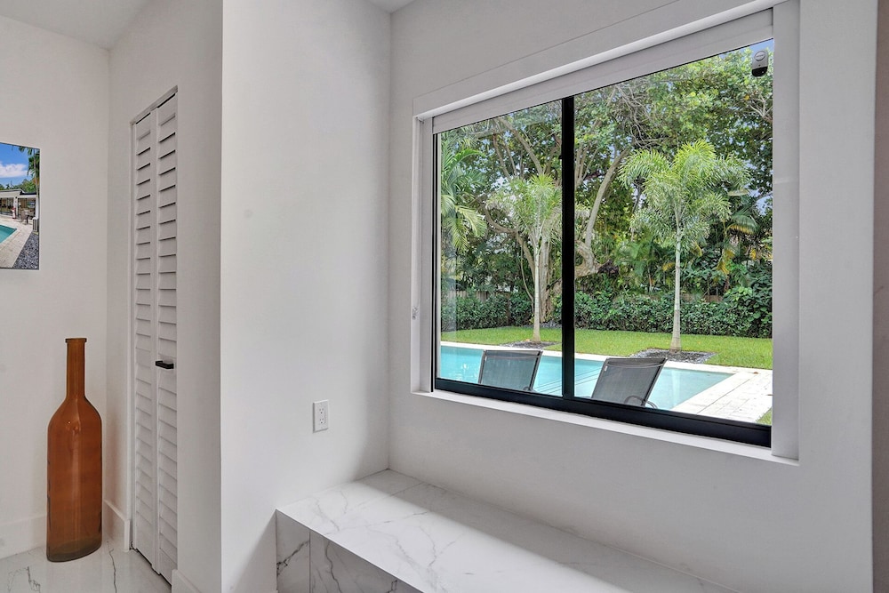 Hibiscus House