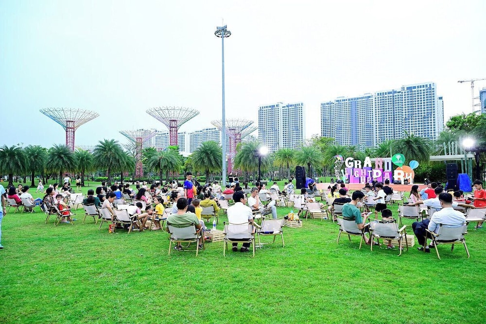 COZY- Vinhomes Grand Park Apartments