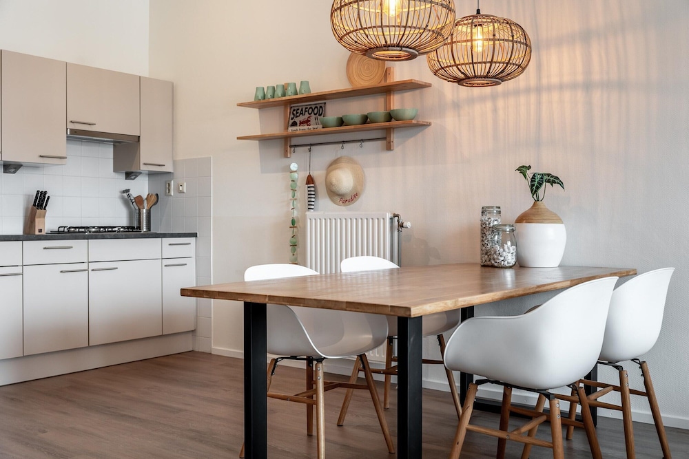 Beautiful Apartment With Harbour Views