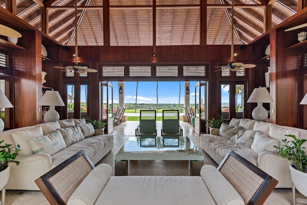 Magnificent Eight Bedroom Holiday Home