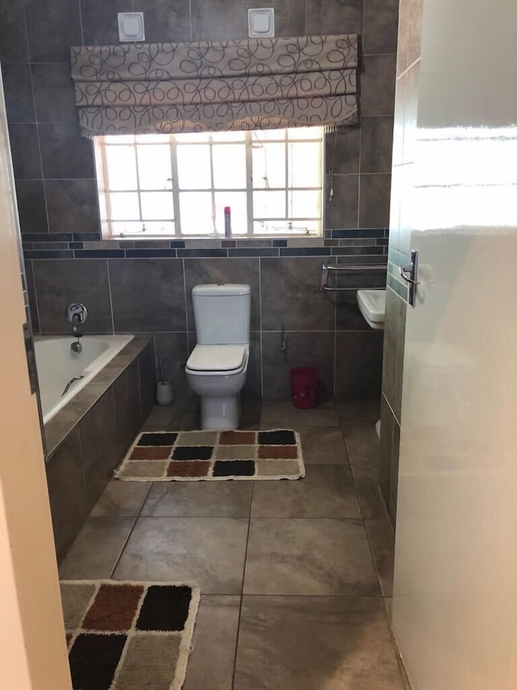 Khuvena Guest House