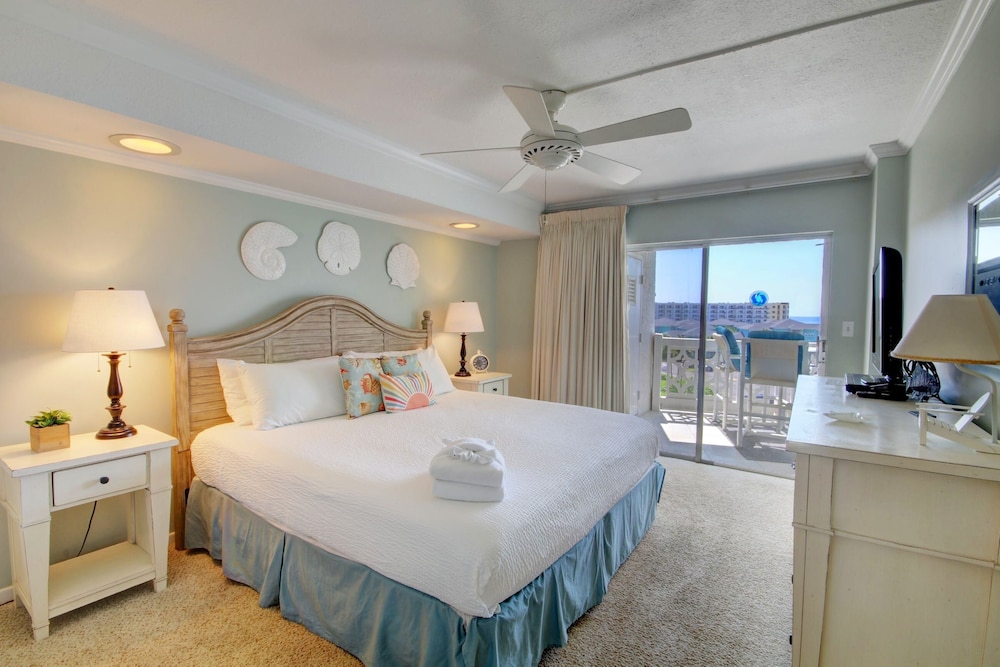 255 El Matador 1 Bedroom Condo