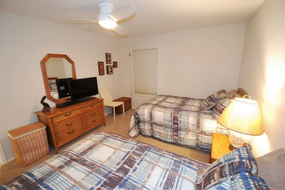 Summit Condo Unit #704 3 Bedroom Condo by RedAwning
