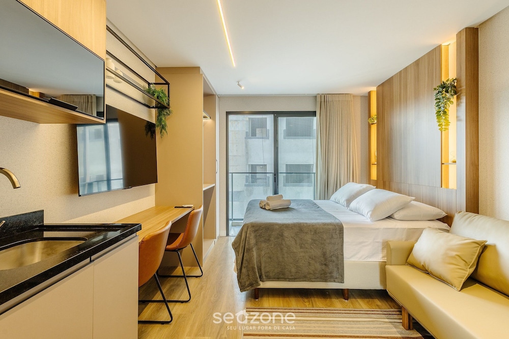 Studios With Side Sea View at Penha Spot PSO - L