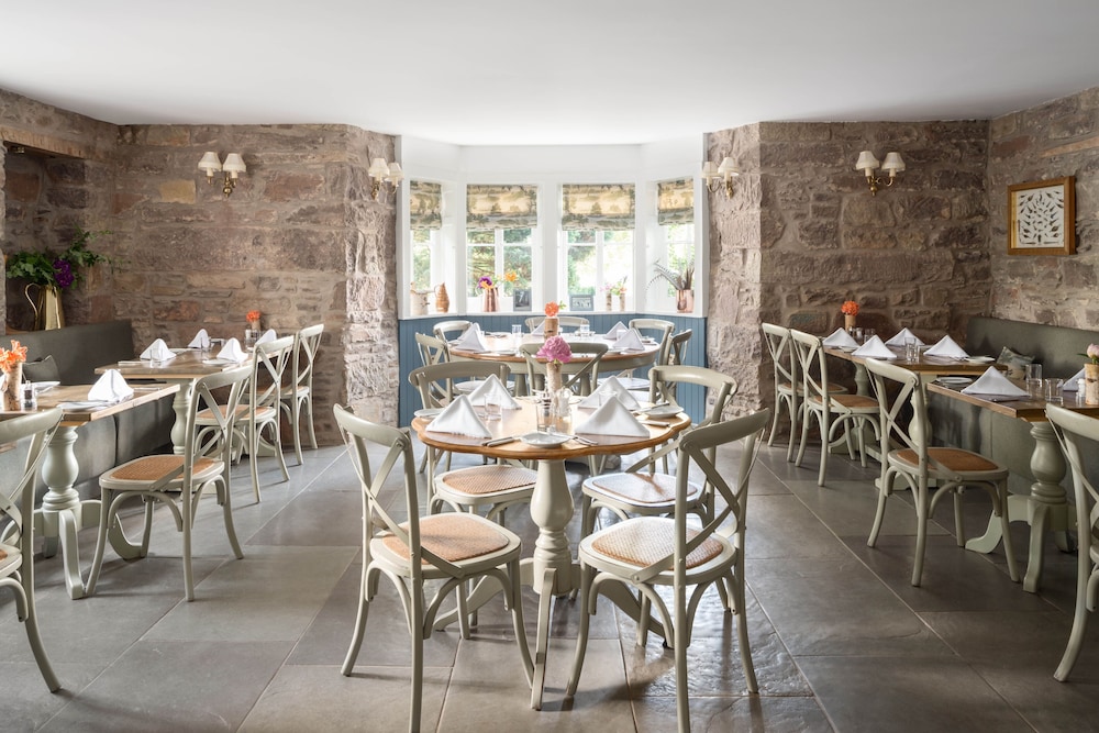 Meikleour Arms Hotel and Restaurant