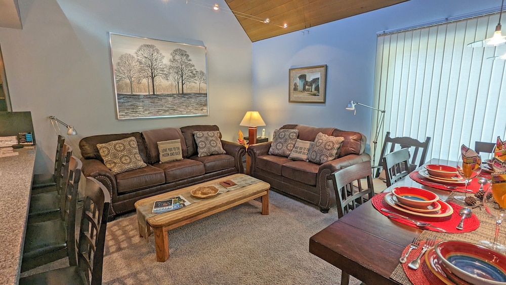 Mt View Lodge 36 2 Bedroom Condo