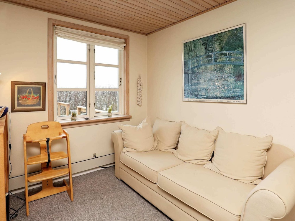 Sunlit Holiday Home in Funen near Sea view 5