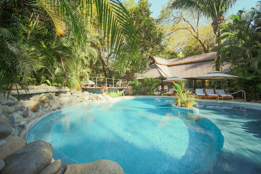 Hotel Guiones - Image 1