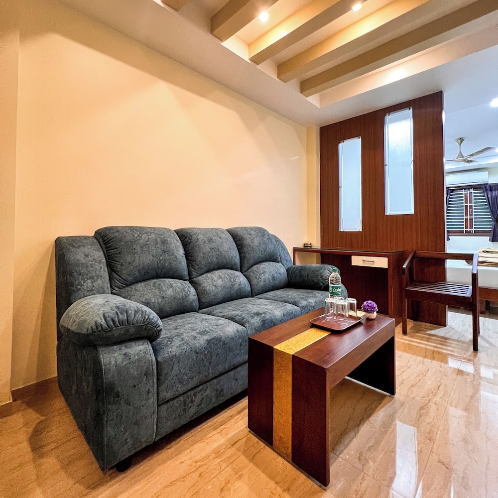 Shri Amman Residency