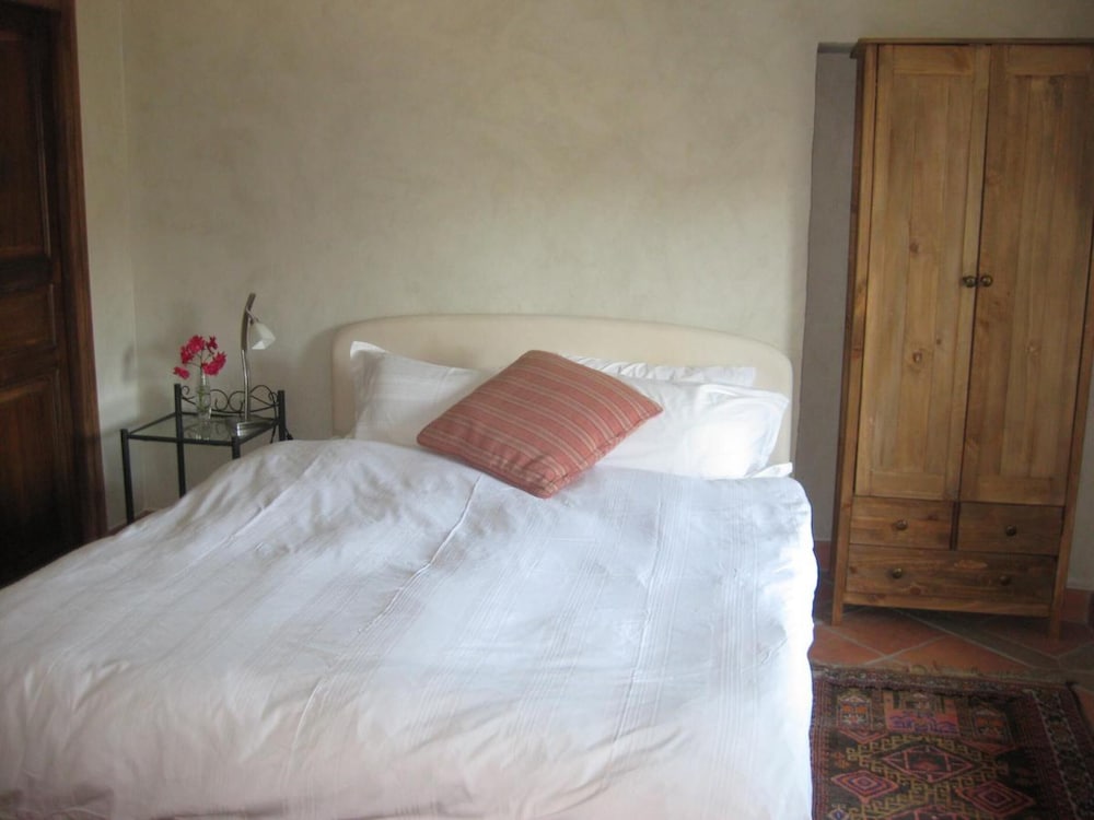 Auberge Du Vin view 4