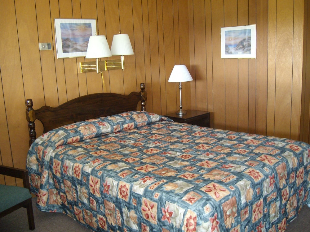 Singing Sands Inn Motel