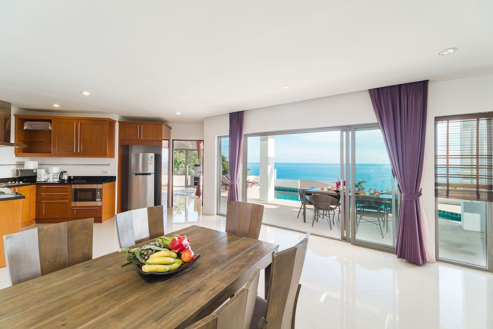 Tropical Sea View Villa