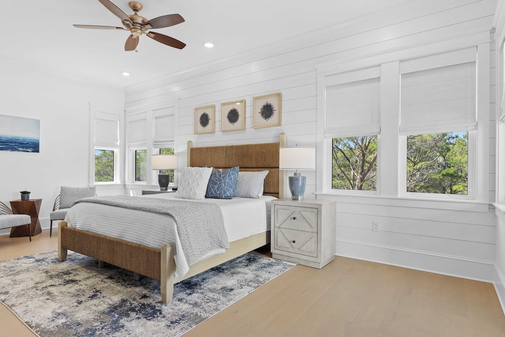 Sleeps 20 2 Homes, 9bdr, Arcade Walk to Blue Mountain Beach Access & Eats