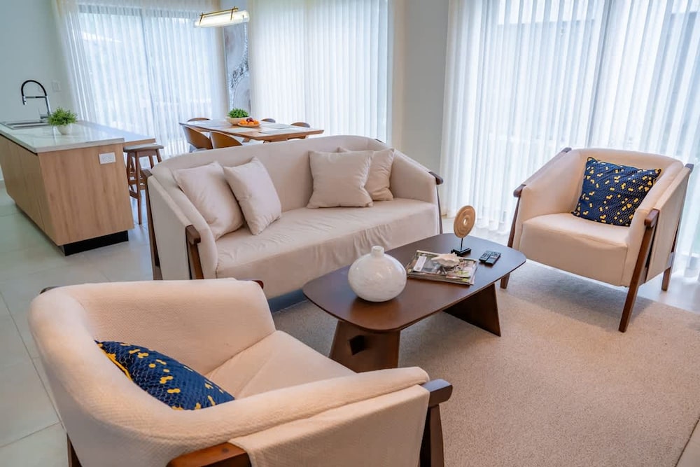 Ziba B06 NOK Classy 3BR Villa by Vistacana Rentals