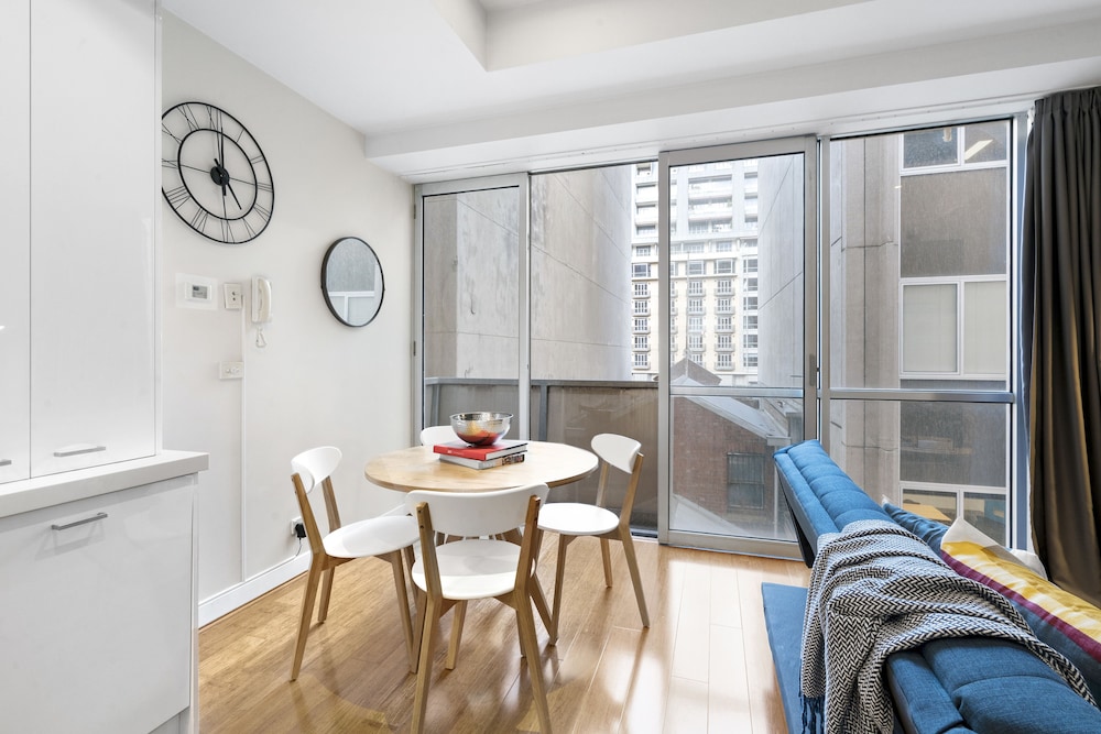 Melbourne Vacations - Kristina, 1BDR Melbourne Apartment - Property Image 8