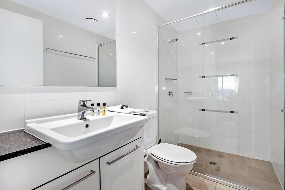 Broadbeach Skyline 3 Bedroom Retreat