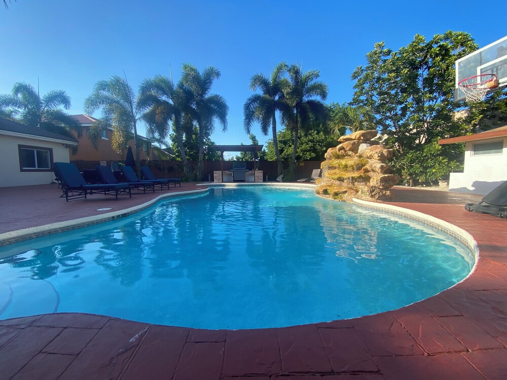Andy Resort Luxury