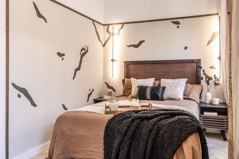 Ainsa - 4 Bedrooms in Malasa a