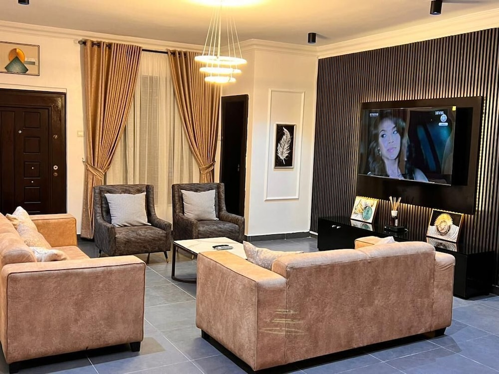 Ace Apartment