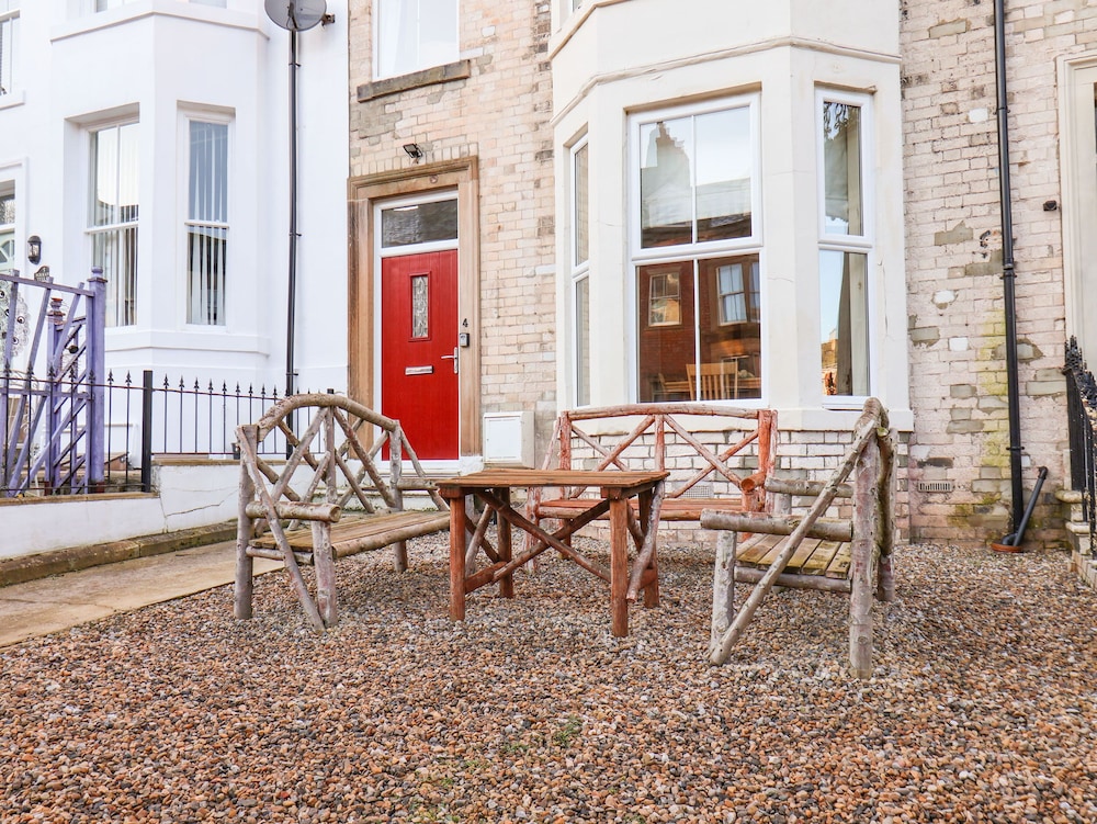 4 Normanby Terrace