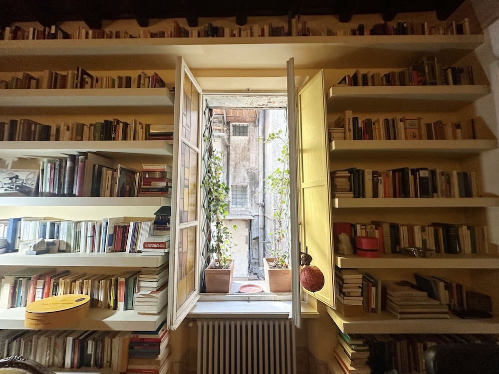 Campo De' Fiori Apartments