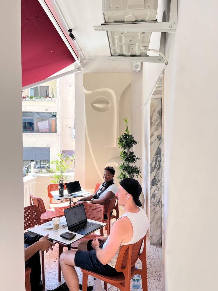 2115 Boutique Hostel