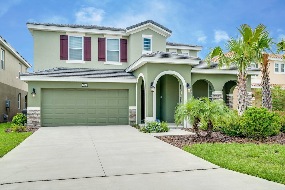 5 Bedroom, 4 Bathroom Villa - Image 5