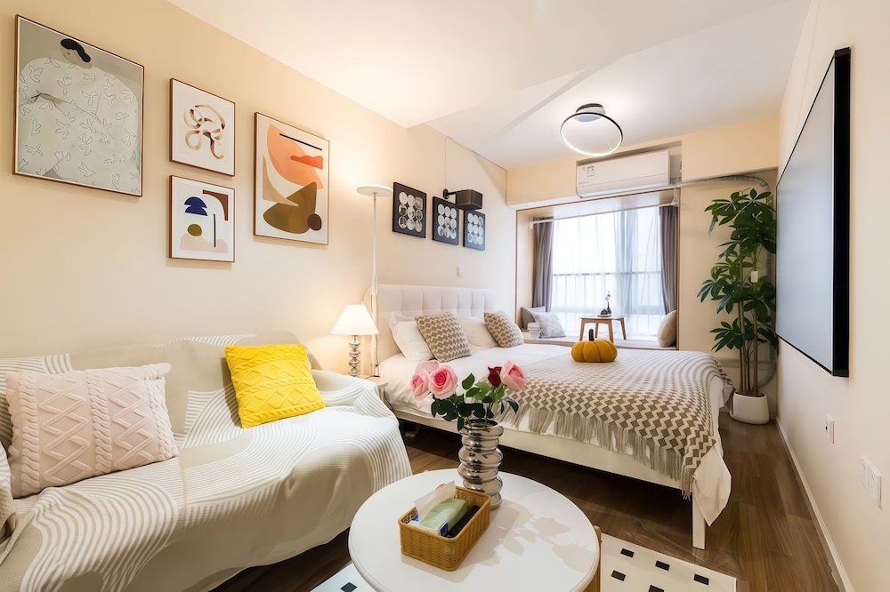 Shanghai Hills & Chiya BoutiqueApartment