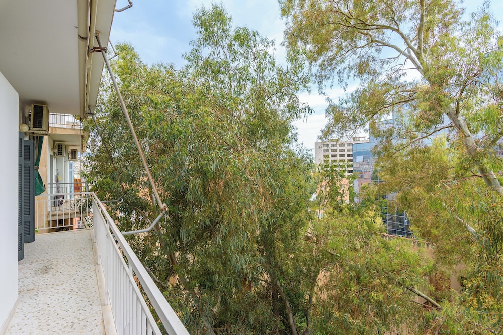 Zeus 2-Bedroom Apt with Acropolis View