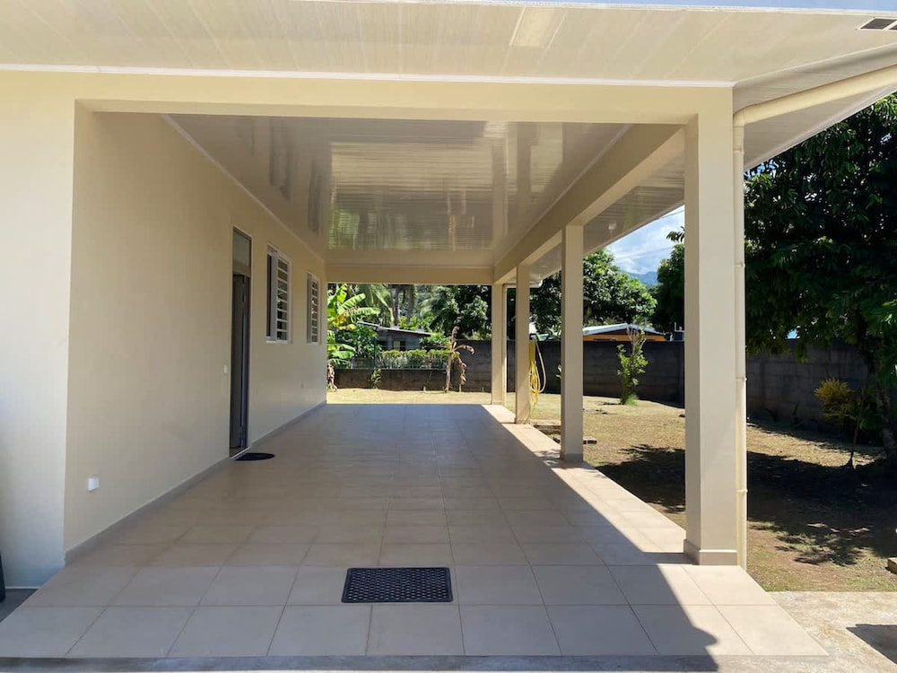 Fare Avea in Mahina With 3 Bedrooms and 2 Bathrooms