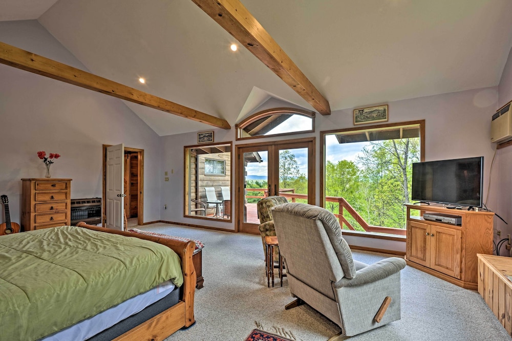 Peaceful Bedford Escape: Deck & Stunning Views! view 4