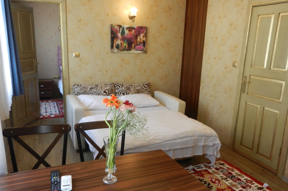 Royal Suites Sultanahmet - Image 42