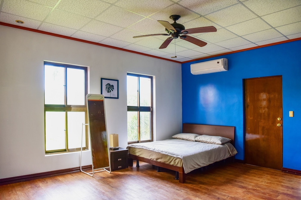 Saipan Stay Lounge