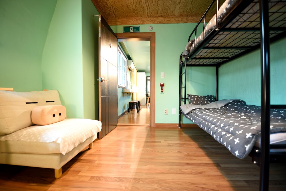 The One Hostel