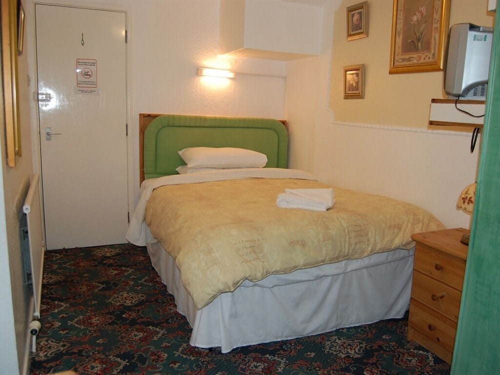 Britannia Inn view 5
