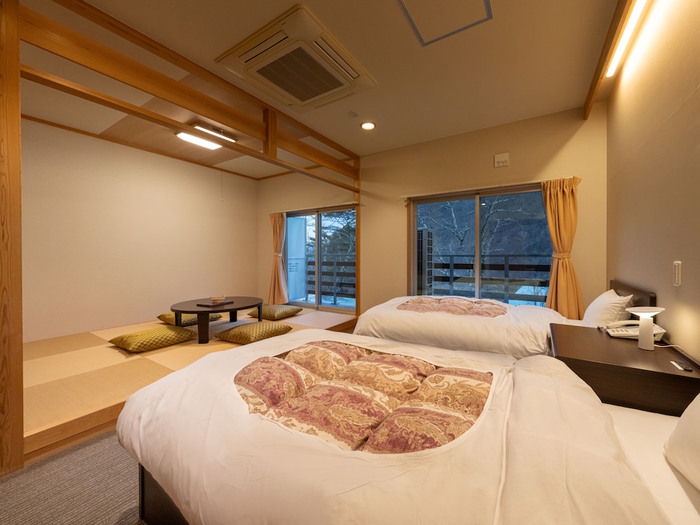 Ashionoyado Kajika