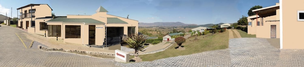 Esther's Lodge