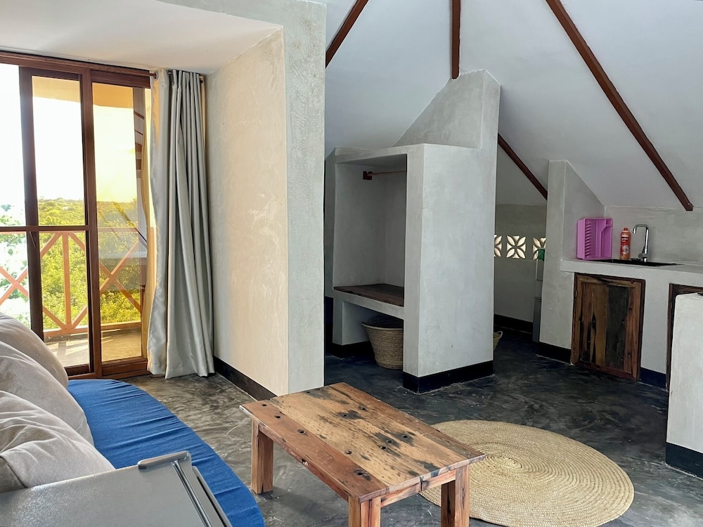 Baobab Bungalows