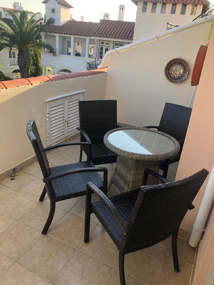 Old Village, Vilamoura Beautiful 3 Bed Townhouse