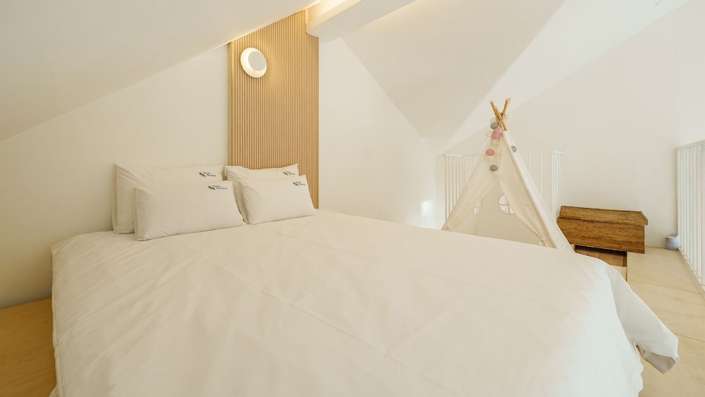 Gyeongju Rose Breeze Pool Villa Pension