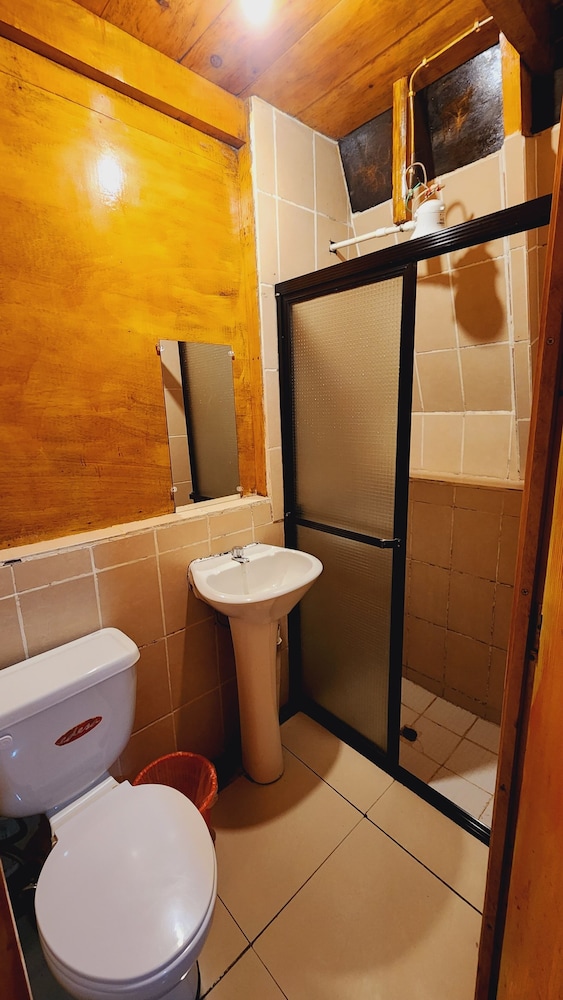 Hostal El Pital Lecho de Flores
