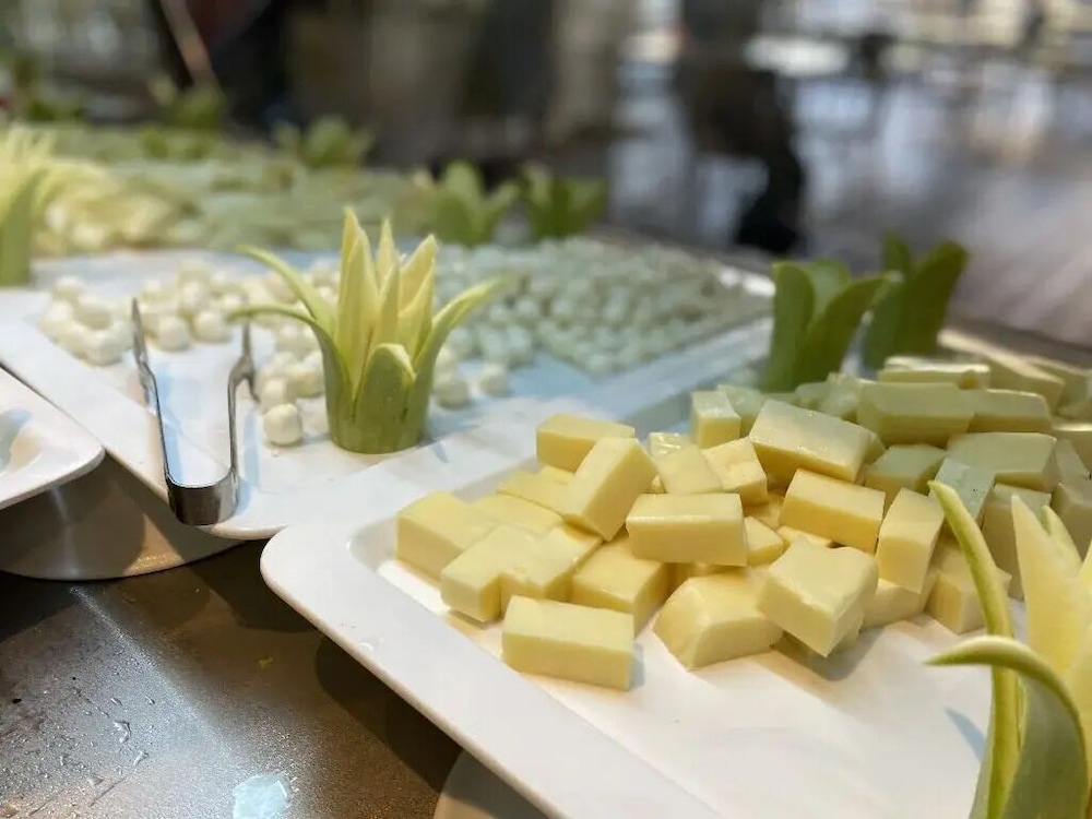 Mia Suites Hotel & Spa